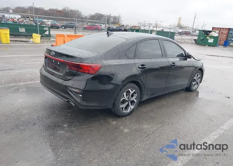 2021 Kia Forte Lxs из США, поврежденный, VIN 3KPF24AD5ME360228